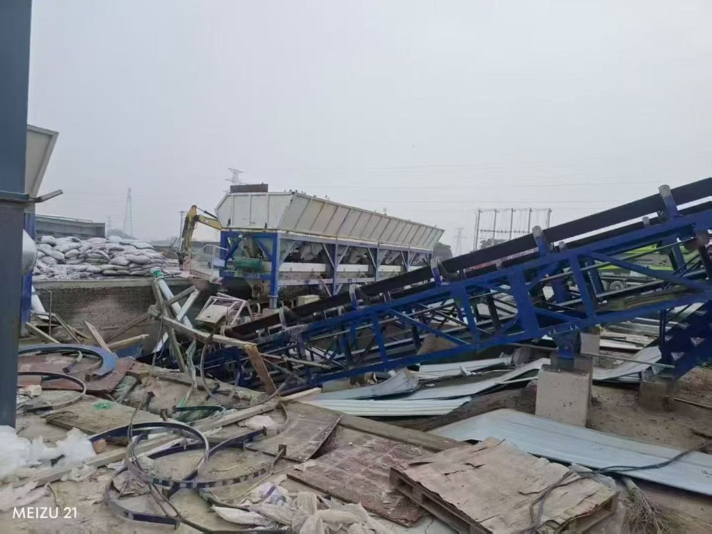 Actual site photo of aggregate batcher for used HZS120 plant PB-HZS120-001