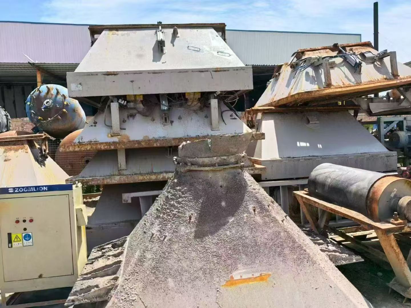 Actual ZOOMLION used concrete equipment photo 7