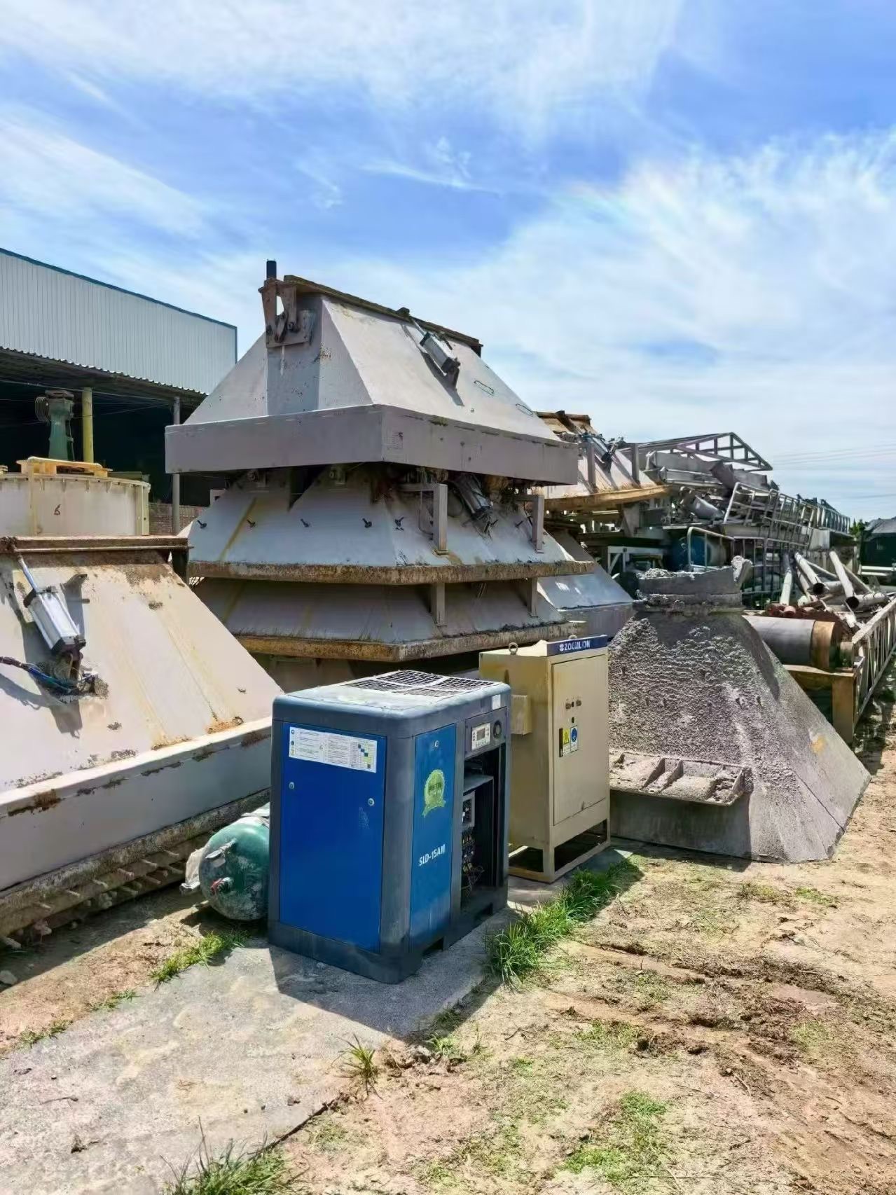 Actual ZOOMLION used concrete equipment photo 9